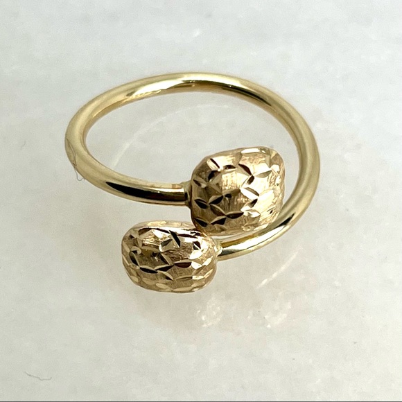 10K Gold Diamond Cut Puffed Square Bypass Ring 1g - Picture 3 of 8